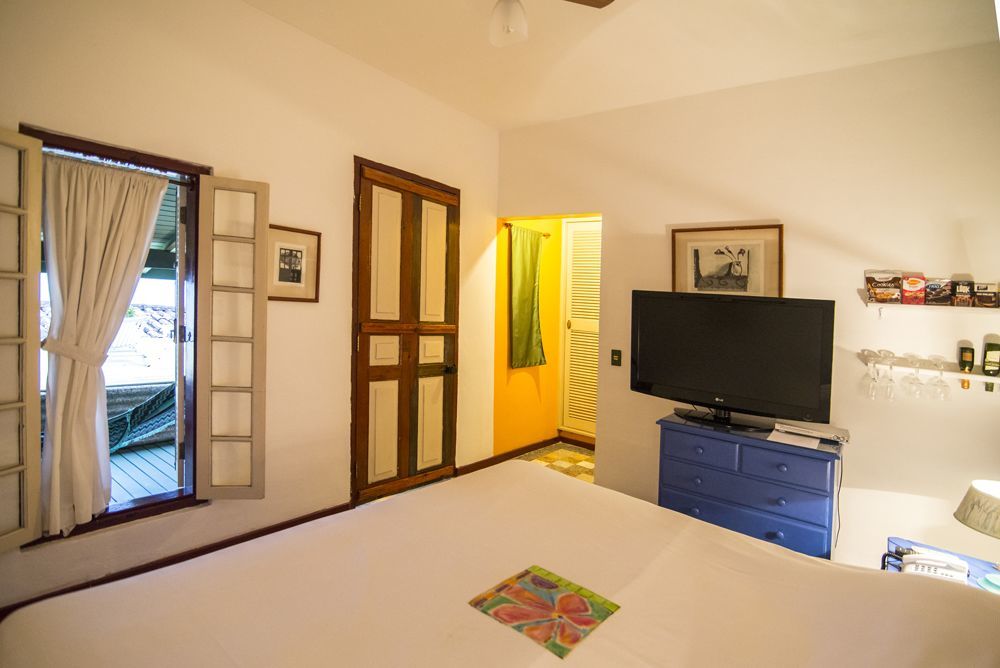 Hotel Pousada Maison Joly Ilhabela Exterior foto
